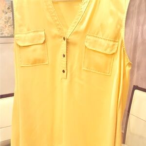 Alfani V-Neck Yellow Sleeveless Blouse